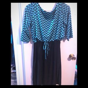 🍁3/$25🍁 Chevron torquoise and black dress